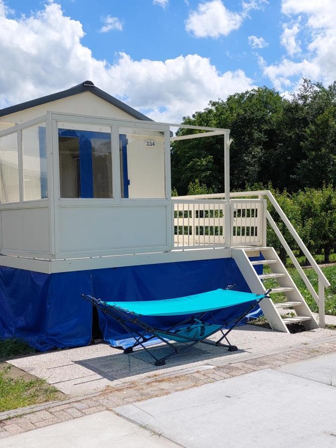 Voormalig Strandhuisje In Boomgaard In Hengstdijk Exterior foto